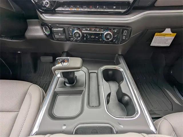 2026 GMC Sierra 1500 Crew Cab, Short Bed, SLT, 4WD