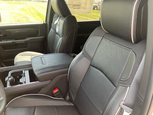 2026 Ram 3500 Limited Crew Cab 4x4 8 Box