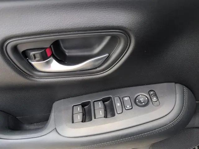 2025 Honda HR-V 2WD LX