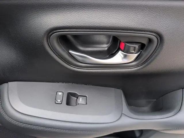 2025 Honda HR-V 2WD LX