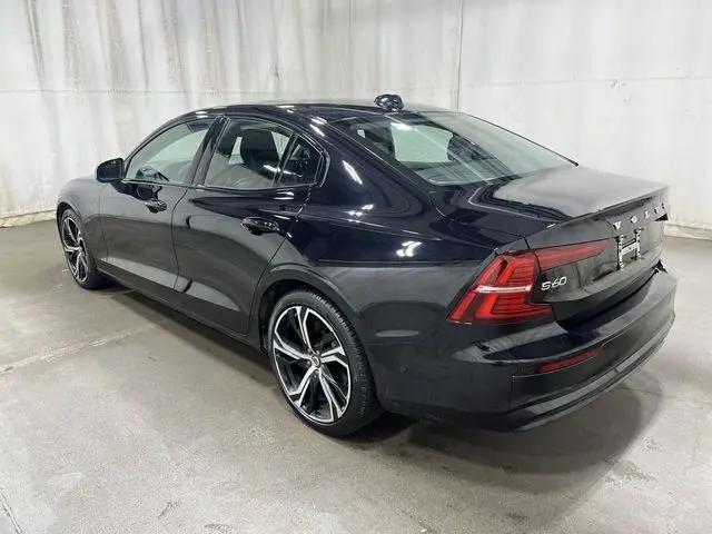 2024 Volvo S60 B5 Plus Dark Theme