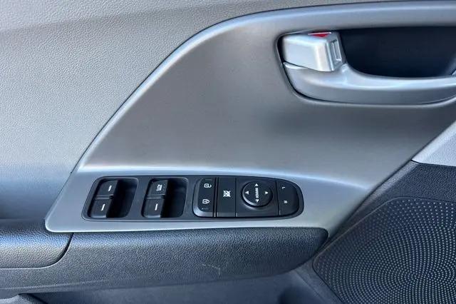 2019 Kia Niro Plug-In Hybrid LX