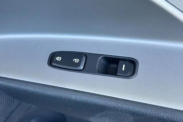 2019 Kia Niro Plug-In Hybrid LX