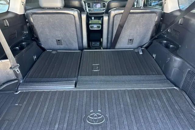 2016 Toyota Highlander Limited V6