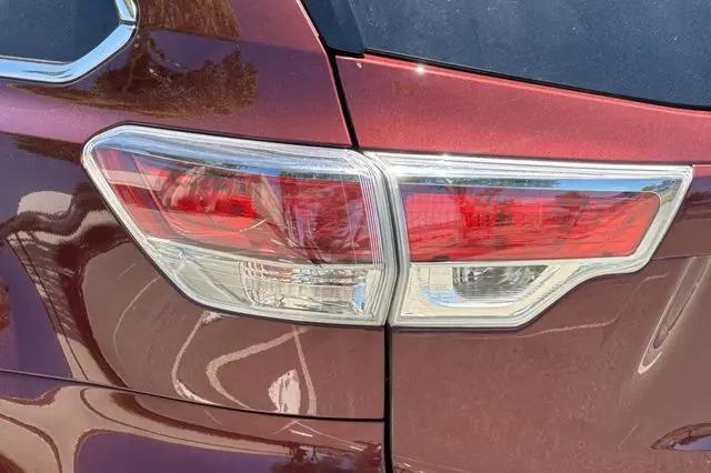 2016 Toyota Highlander Limited V6
