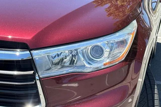2016 Toyota Highlander Limited V6