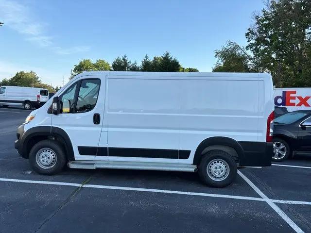 2025 Ram ProMaster 2500 Cargo Van Tradesman Low Roof 136" WB w/Pass Seat