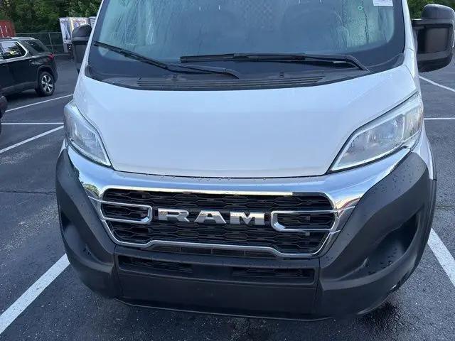 2025 Ram ProMaster 2500 Cargo Van Tradesman Low Roof 136" WB w/Pass Seat