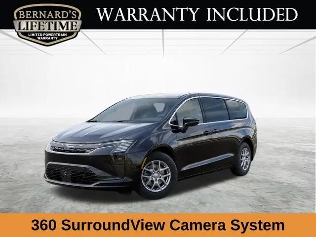 2027 Chrysler Pacifica Select for sale in New Richmond, WI