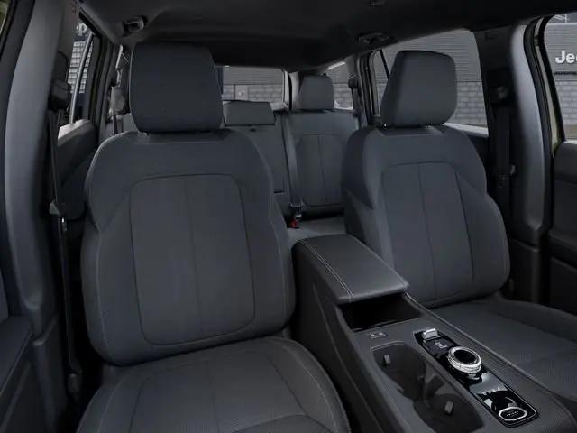 2026 Jeep Cherokee Laredo 4x4