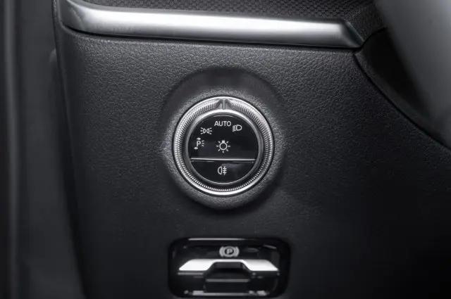 2026 Mercedes-Benz C-CLASS C 300 C 300