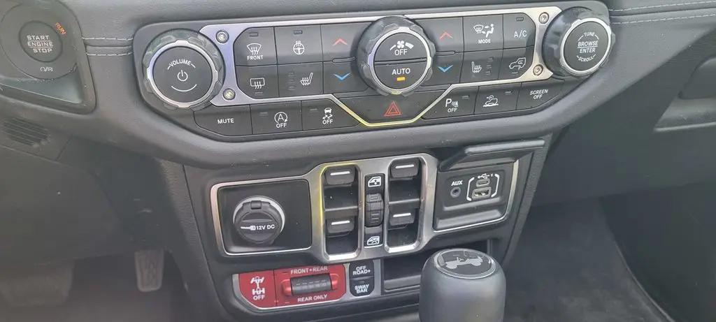 2025 Jeep Wrangler 4-Door Recon 4x4