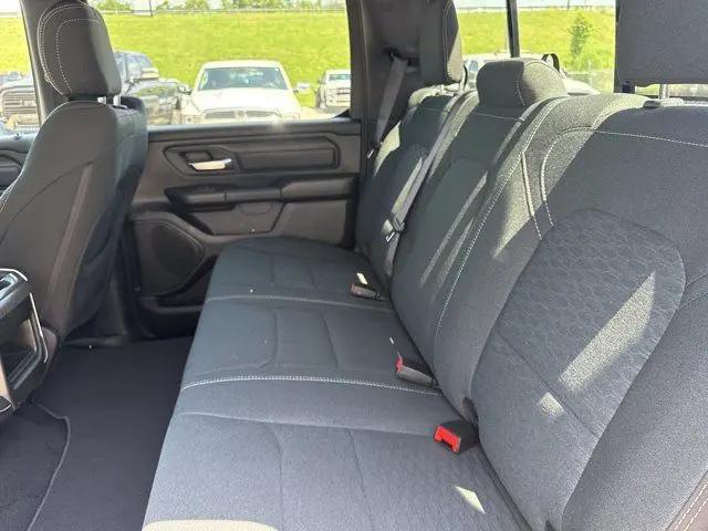2026 Ram 1500 Express Crew Cab 4x4 57 Box