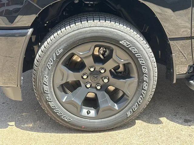 2026 Ram 1500 Express Crew Cab 4x4 57 Box