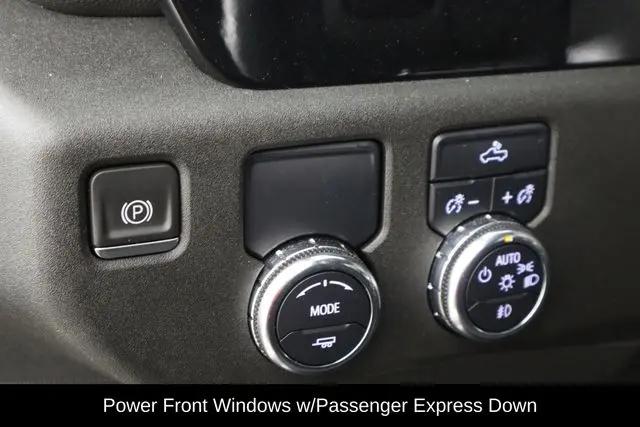 2023 GMC Sierra 1500 2WD Crew Cab Short Box Elevation