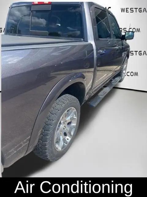 2019 Ram 1500 Classic Laramie Crew Cab 4x2 5'7" Box