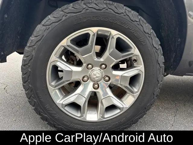 2019 Ram 1500 Classic Laramie Crew Cab 4x2 5'7" Box