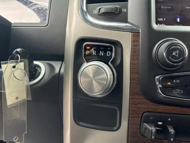 2019 Ram 1500 Classic Laramie Crew Cab 4x2 5'7" Box