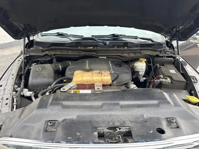 2019 Ram 1500 Classic Laramie Crew Cab 4x2 5'7" Box