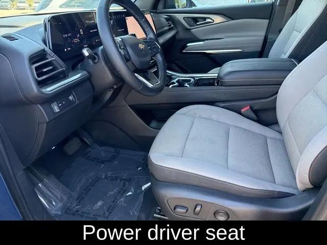 2024 Chevrolet Traverse FWD LT