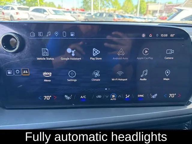 2024 Chevrolet Traverse FWD LT