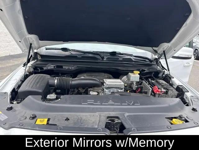 2019 Ram 1500 Big Horn/Lone Star Crew Cab 4x4 5'7" Box