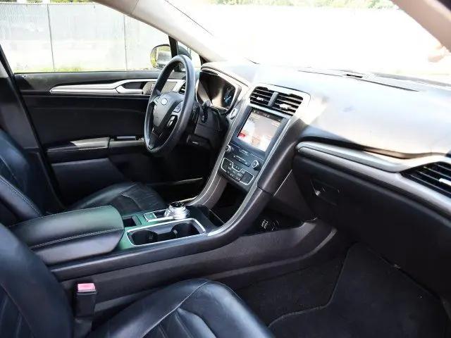 2019 Ford Fusion SE