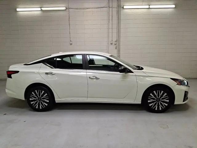 2025 Nissan Altima SV AWD