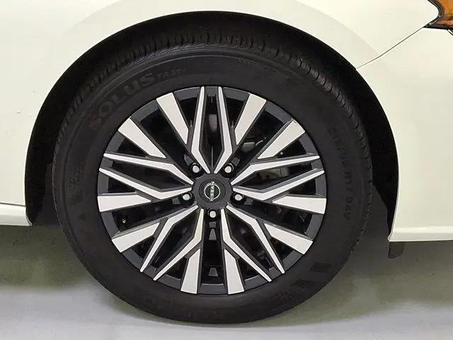 2025 Nissan Altima SV AWD