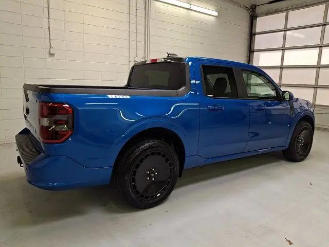 2025 Ford Maverick Lobo Standard