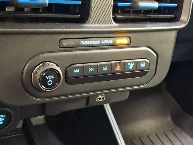 2025 Ford Maverick Lobo Standard
