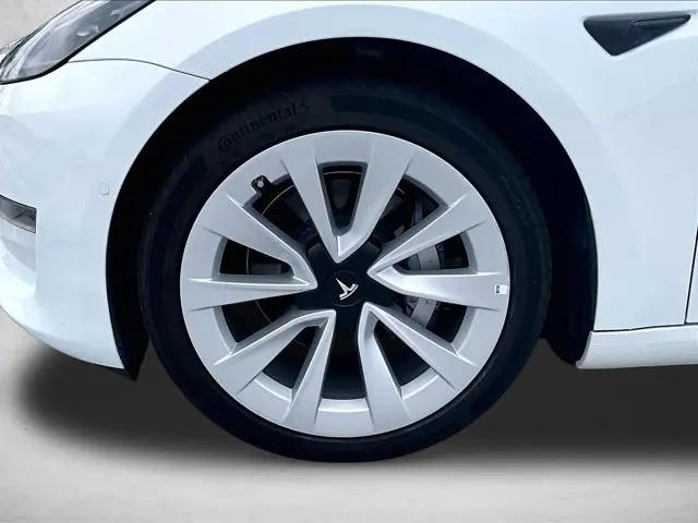 2022 Tesla Model 3 Long Range Dual Motor All-Wheel Drive