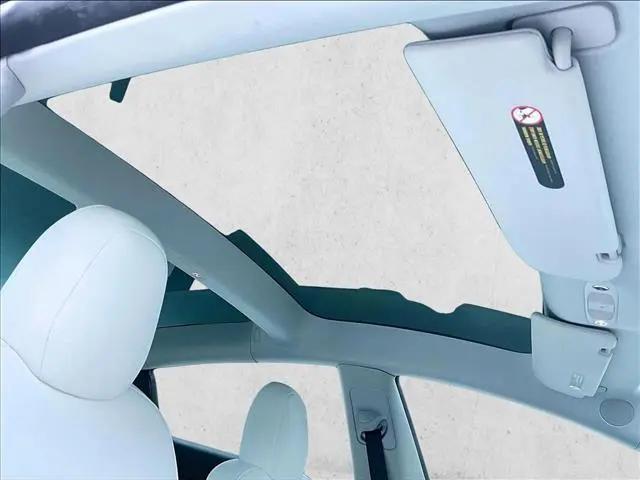 2022 Tesla Model 3 Long Range Dual Motor All-Wheel Drive