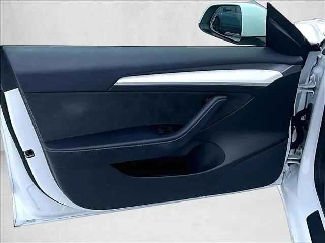 2022 Tesla Model 3 Long Range Dual Motor All-Wheel Drive