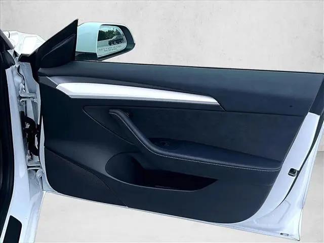 2022 Tesla Model 3 Long Range Dual Motor All-Wheel Drive