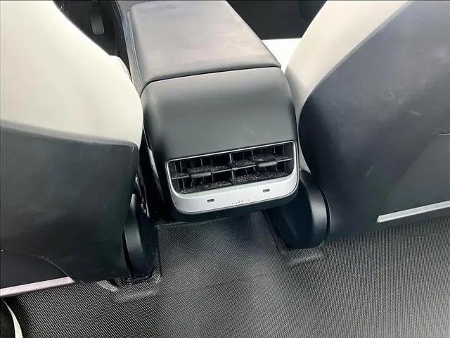 2022 Tesla Model 3 Long Range Dual Motor All-Wheel Drive