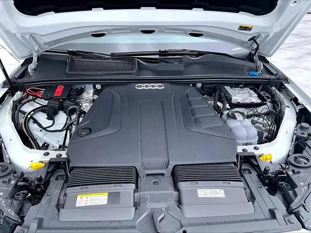 2023 Audi Q7 Premium Plus 45 TFSI quattro Tiptronic