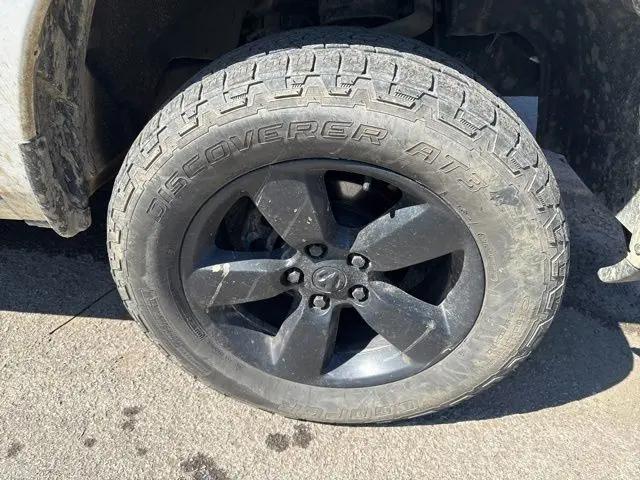 2019 Ram 1500 Classic Express Quad Cab 4x4 6'4" Box
