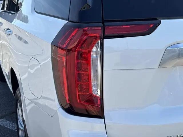 2022 GMC Yukon 4WD Denali