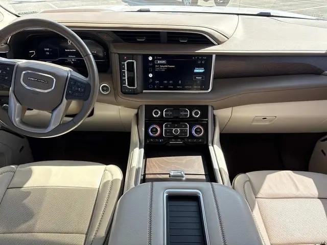 2022 GMC Yukon 4WD Denali