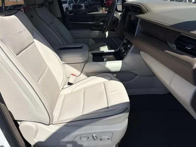 2022 GMC Yukon 4WD Denali