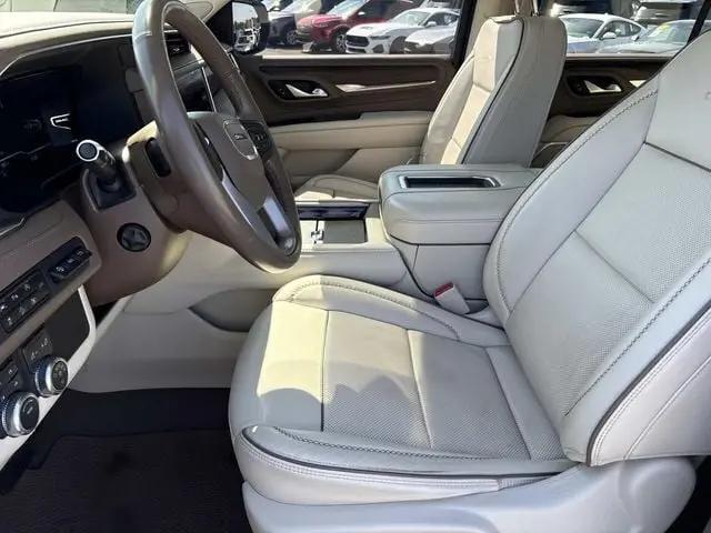 2022 GMC Yukon 4WD Denali