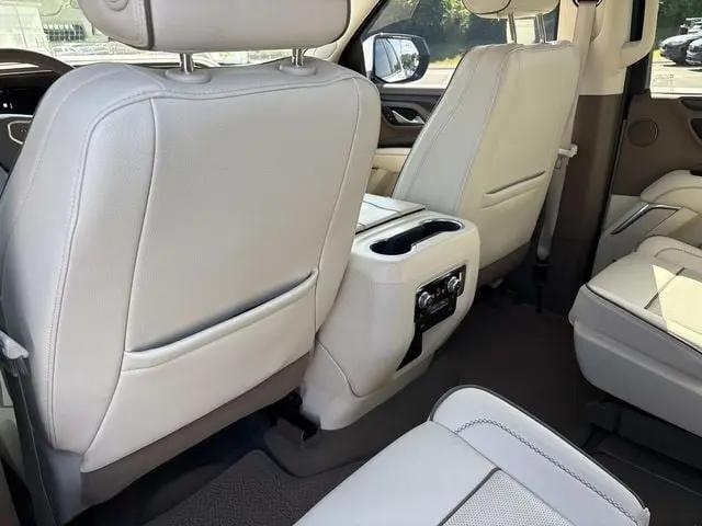 2022 GMC Yukon 4WD Denali