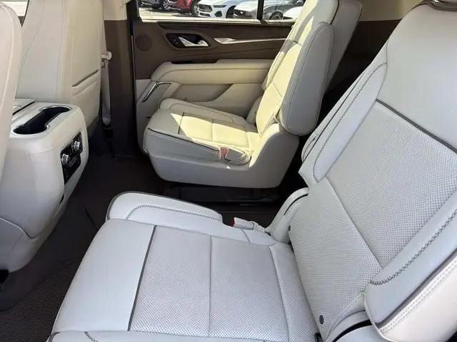 2022 GMC Yukon 4WD Denali