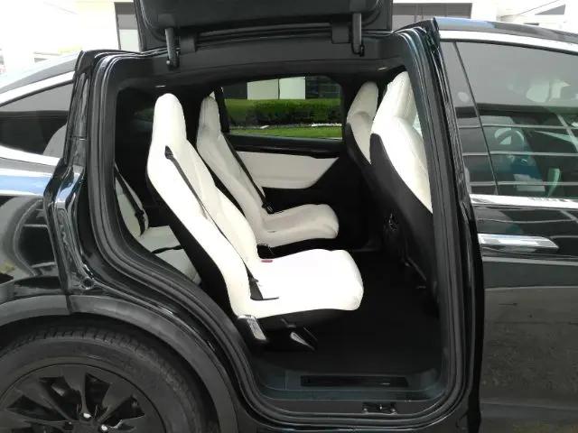 2020 Tesla Model X Long Range Dual Motor All-Wheel Drive