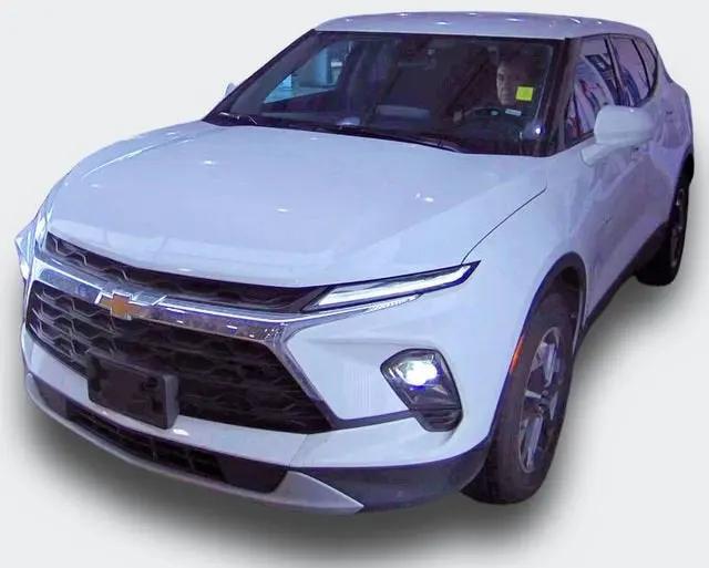 2025 Chevrolet Blazer AWD 2LT