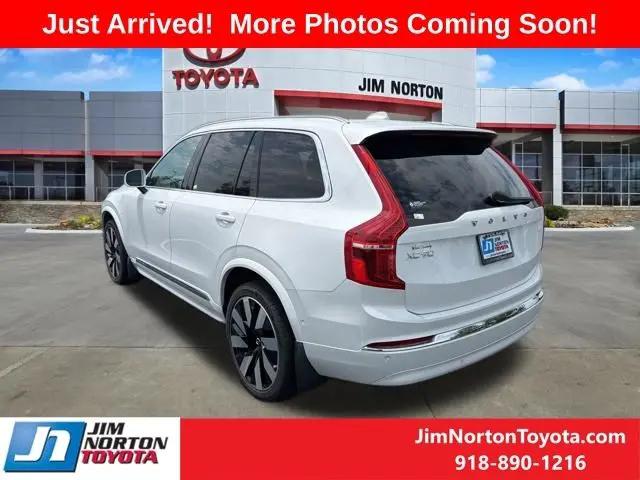 2023 Volvo XC90 Recharge T8 Ultimate Bright Theme 7-Seater