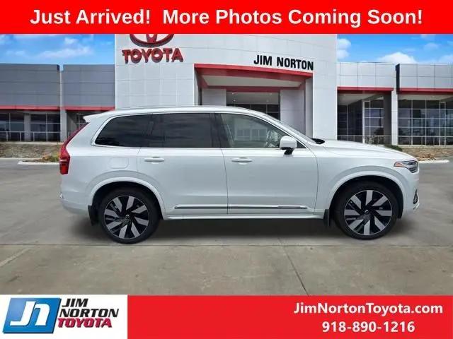 2023 Volvo XC90 Recharge T8 Ultimate Bright Theme 7-Seater