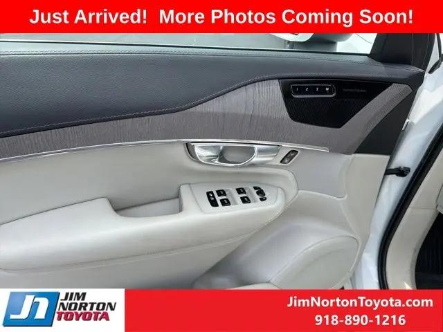 2023 Volvo XC90 Recharge T8 Ultimate Bright Theme 7-Seater