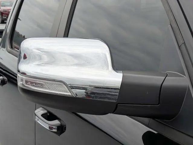 2022 Ram 1500 Laramie Crew Cab 4x4 5'7" Box